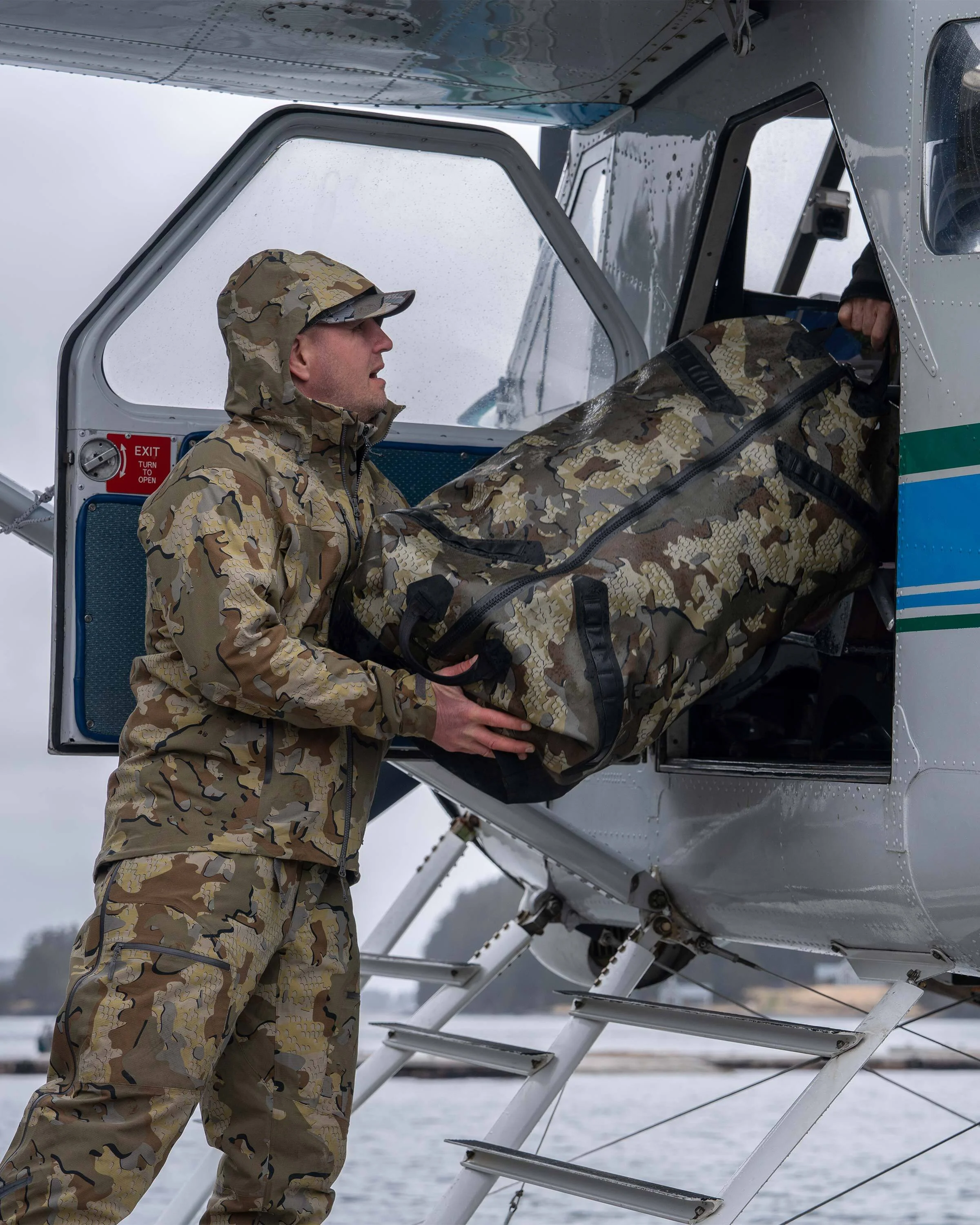 Kodiak 3000 Submersible Duffel | Valo - Image 9