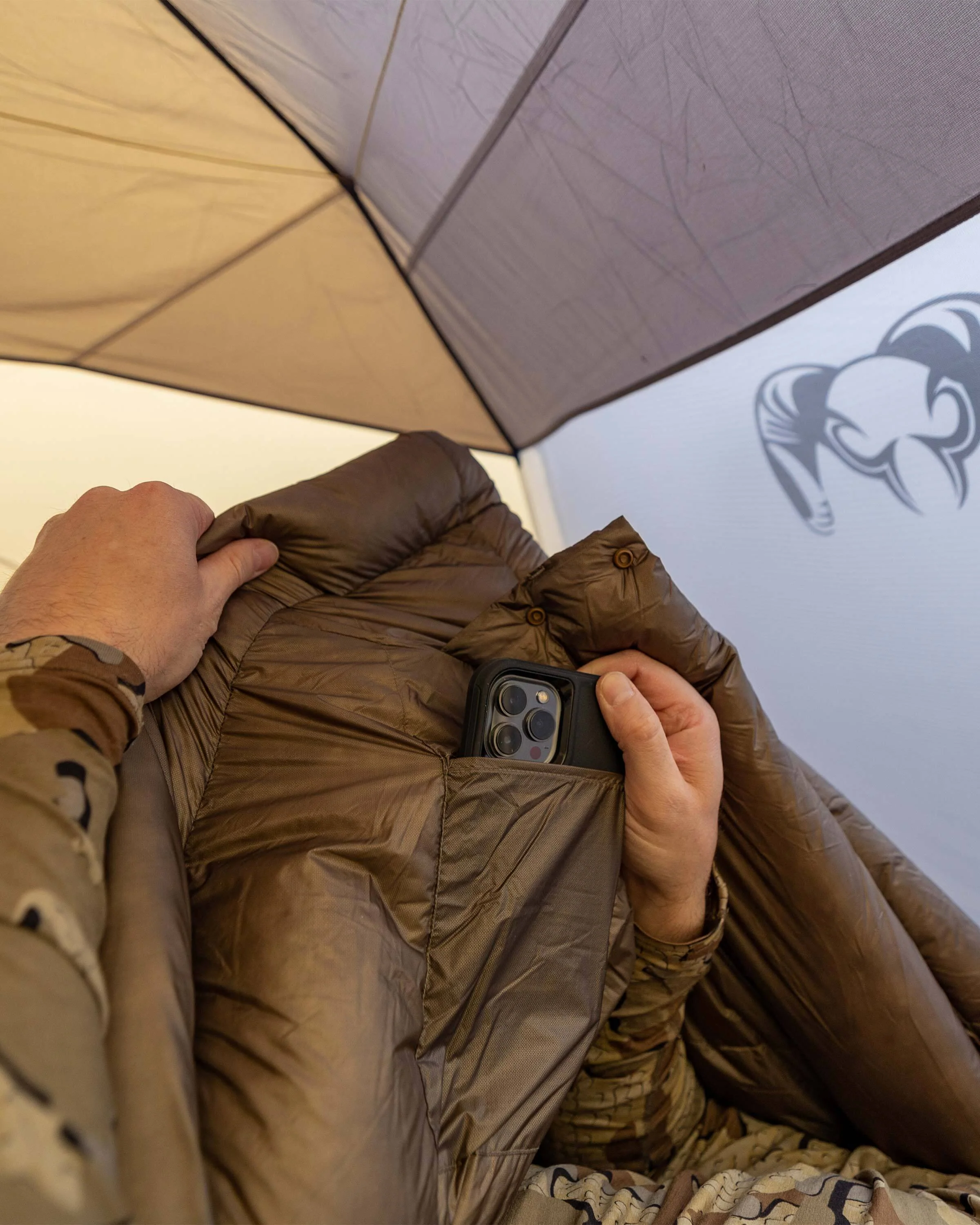 Super Down Altai 15° Sleeping Bag | Gunmetal - Image 11