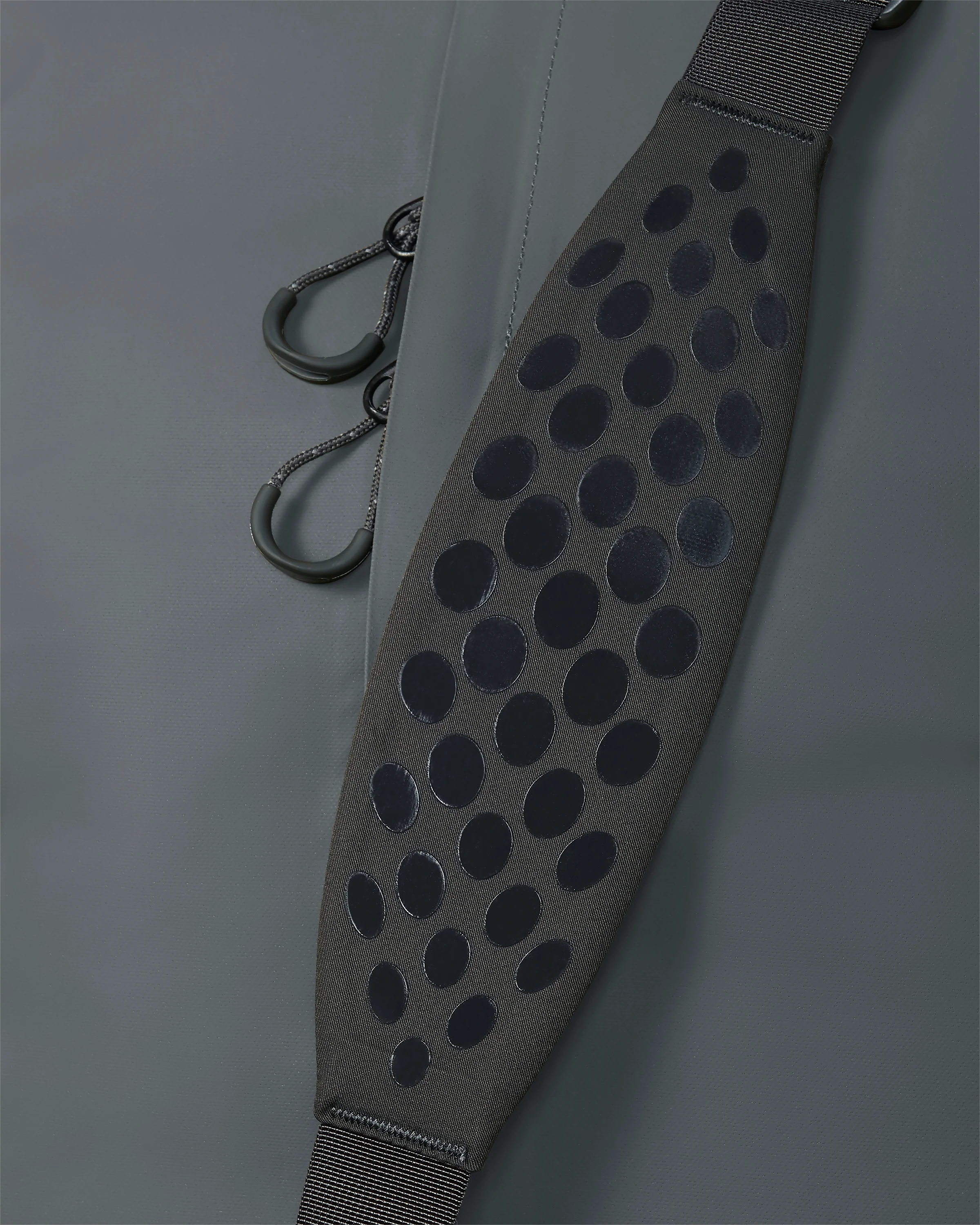 Taku BLSTX 10000 Duffel | Gunmetal - Image 3